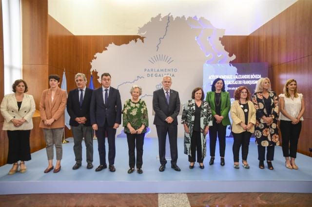 O Parlamento de Galicia rende homenaxe a Alexandre Bóveda e ás vítimas galegas do franquismo